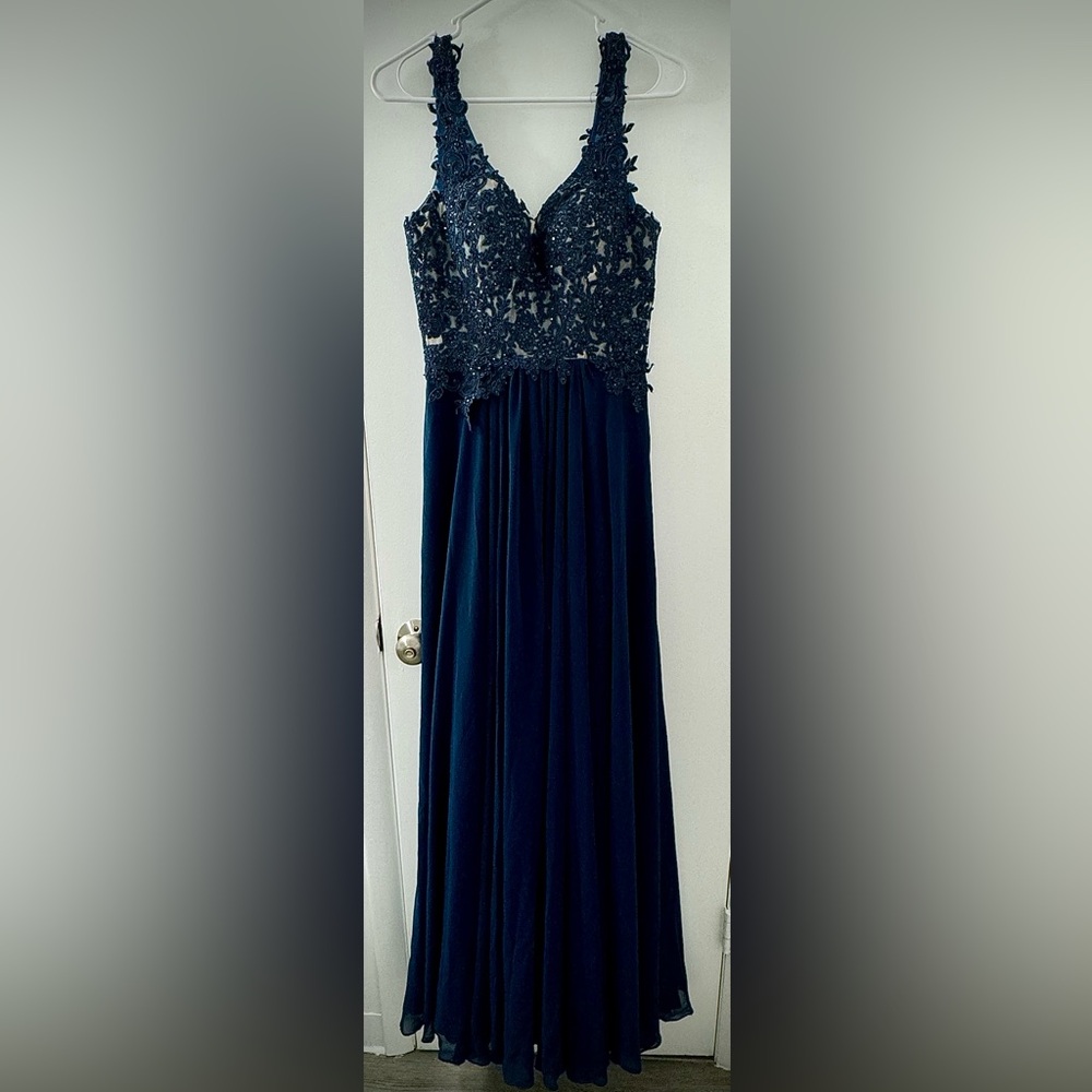 Abby Paris Sequin Prom Dress Size 4 EUC
